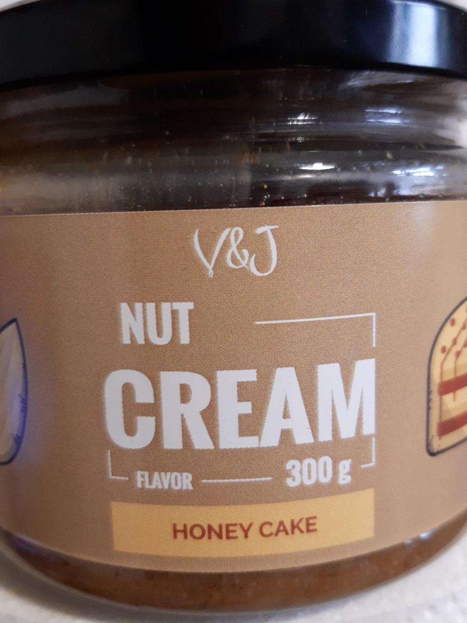 Fotografie - Nut Cream Honey Cake V&J