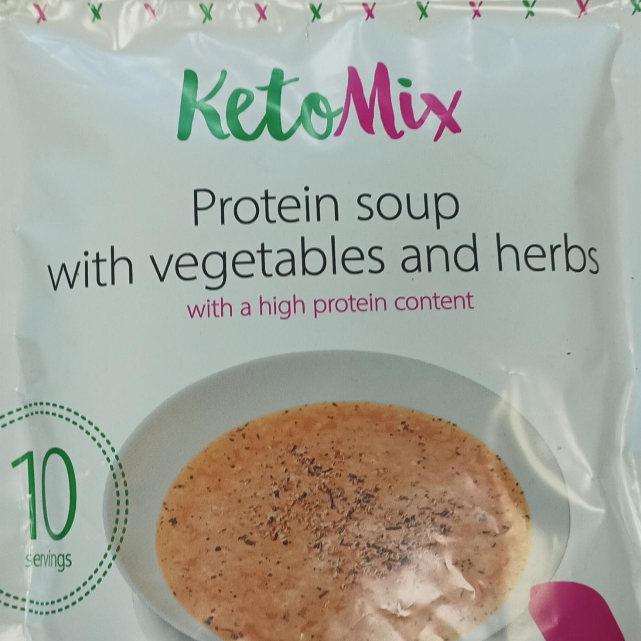 Fotografie - Protein soup with vegetables and herbs KetoMix