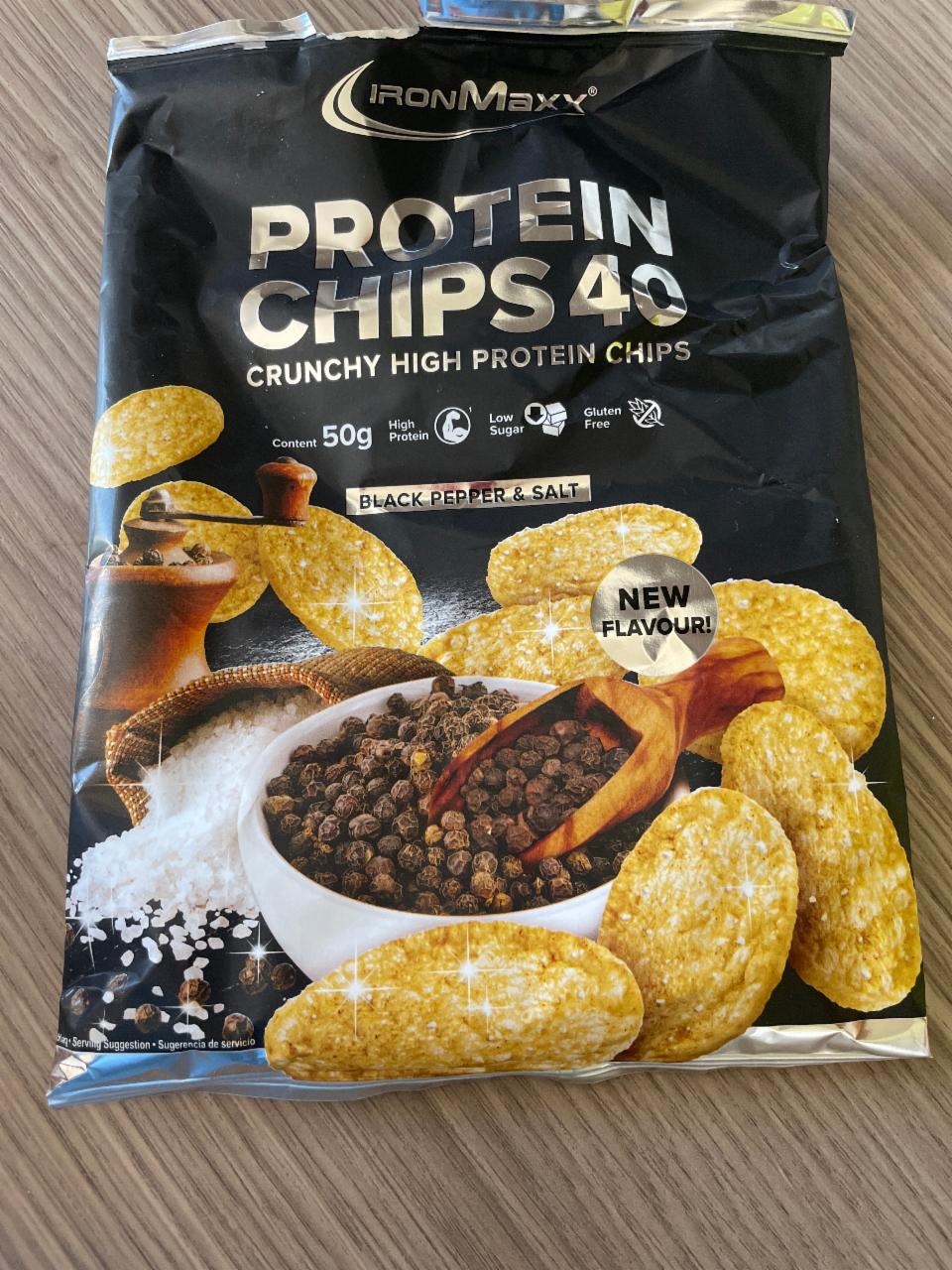 Fotografie - protein chips 40 black pepper & salt IronMaxx