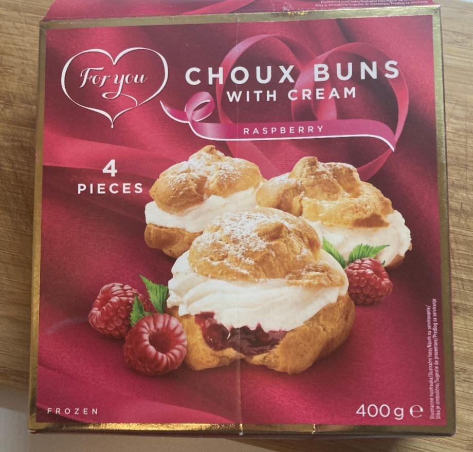 Fotografie - Choux buns with cream raspberry For you