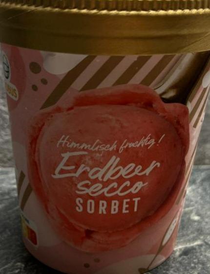 Fotografie - Erdbeer secco sorbet Globus