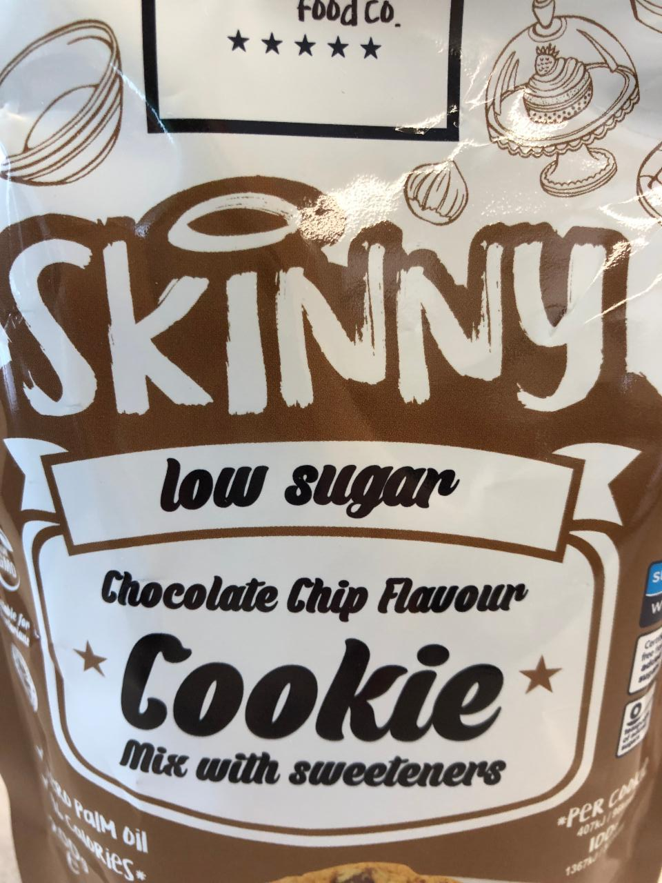 Fotografie - Low sugar Chocolate Chip flavour Cookie Mix with sweeteners Skinny Food Co.