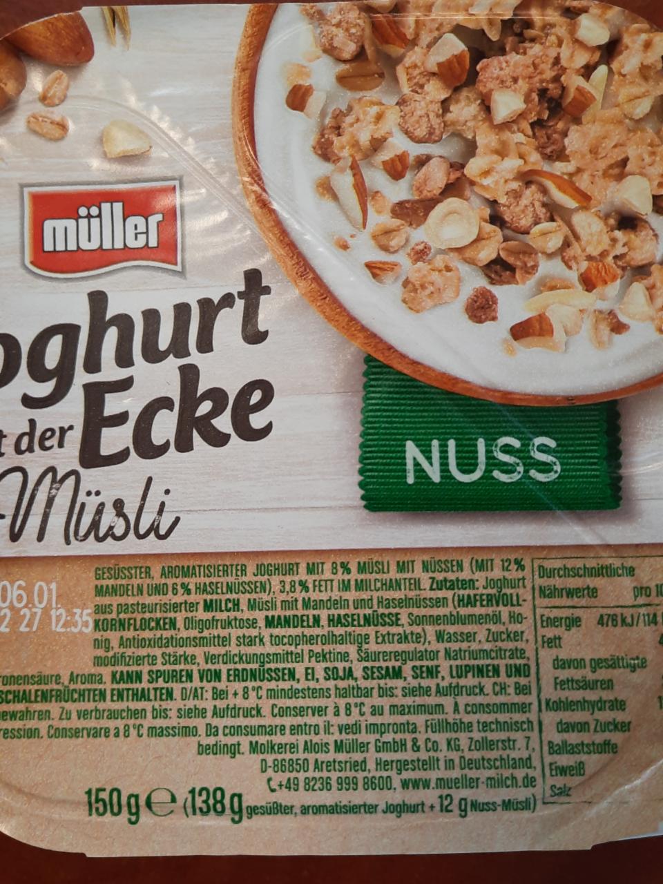 Fotografie - Joghurt mit der Ecke Müsli Nuss Müller