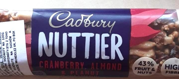 Fotografie - nuttier Cranberry Almond Peanut Cadbury