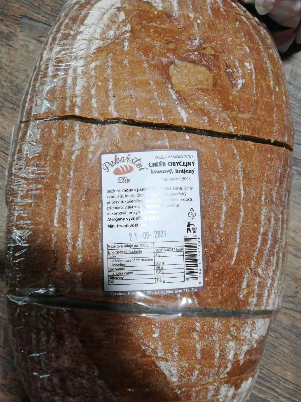 Fotografie - Chléb kvasový, pšenično žitný Pekařství Zliv