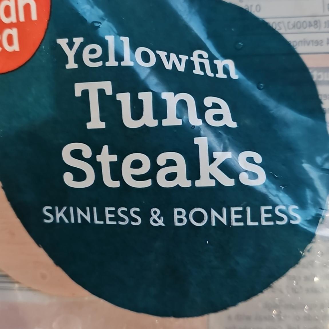 Fotografie - Yellowfin Tuna Steaks Ocean Sea