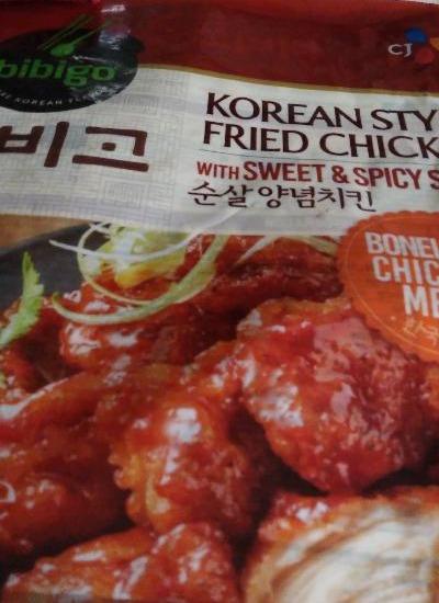 Fotografie - Korean Style Fried Chicken with Sweet & Spicy sauce Bibigo