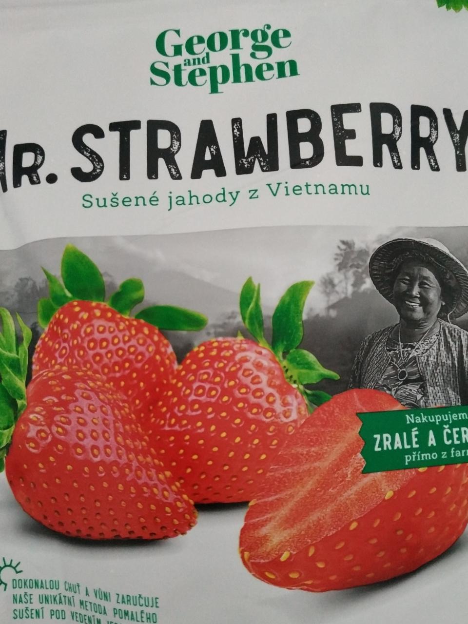 Fotografie - Mr. Strawberry sušené jahody z Vietnamu George and Stephen