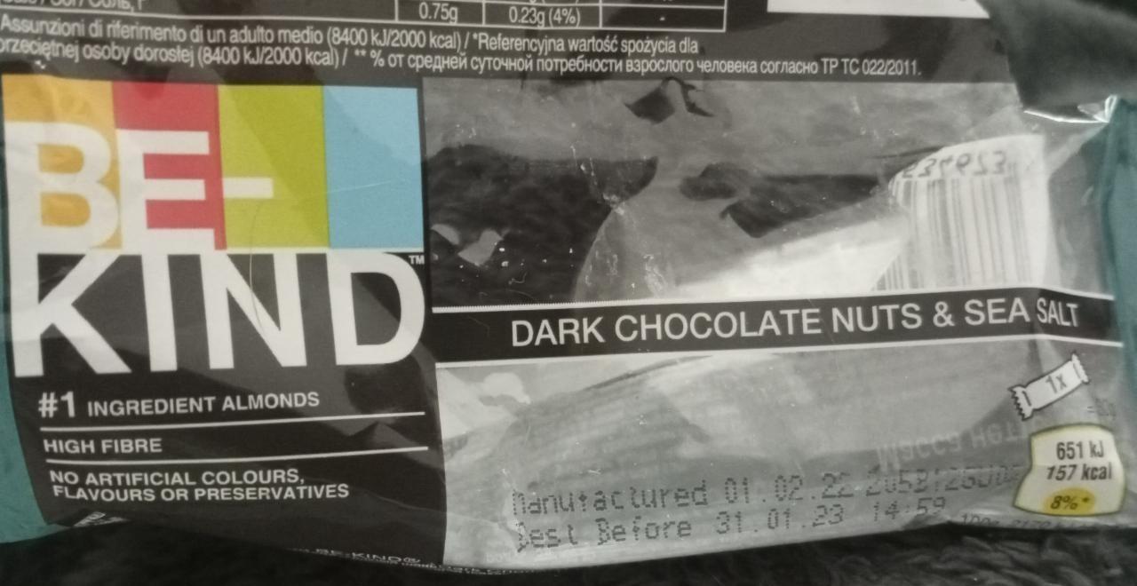 Fotografie - Dark chocolate nuts & sea salt BE-KIND