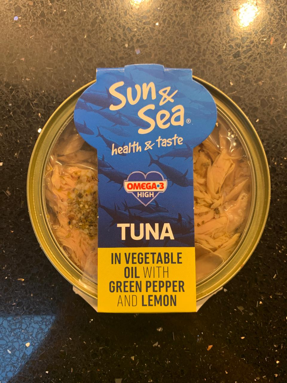 Fotografie - Tuna in vegetable oil with green pepper and lemon Sun & Sea