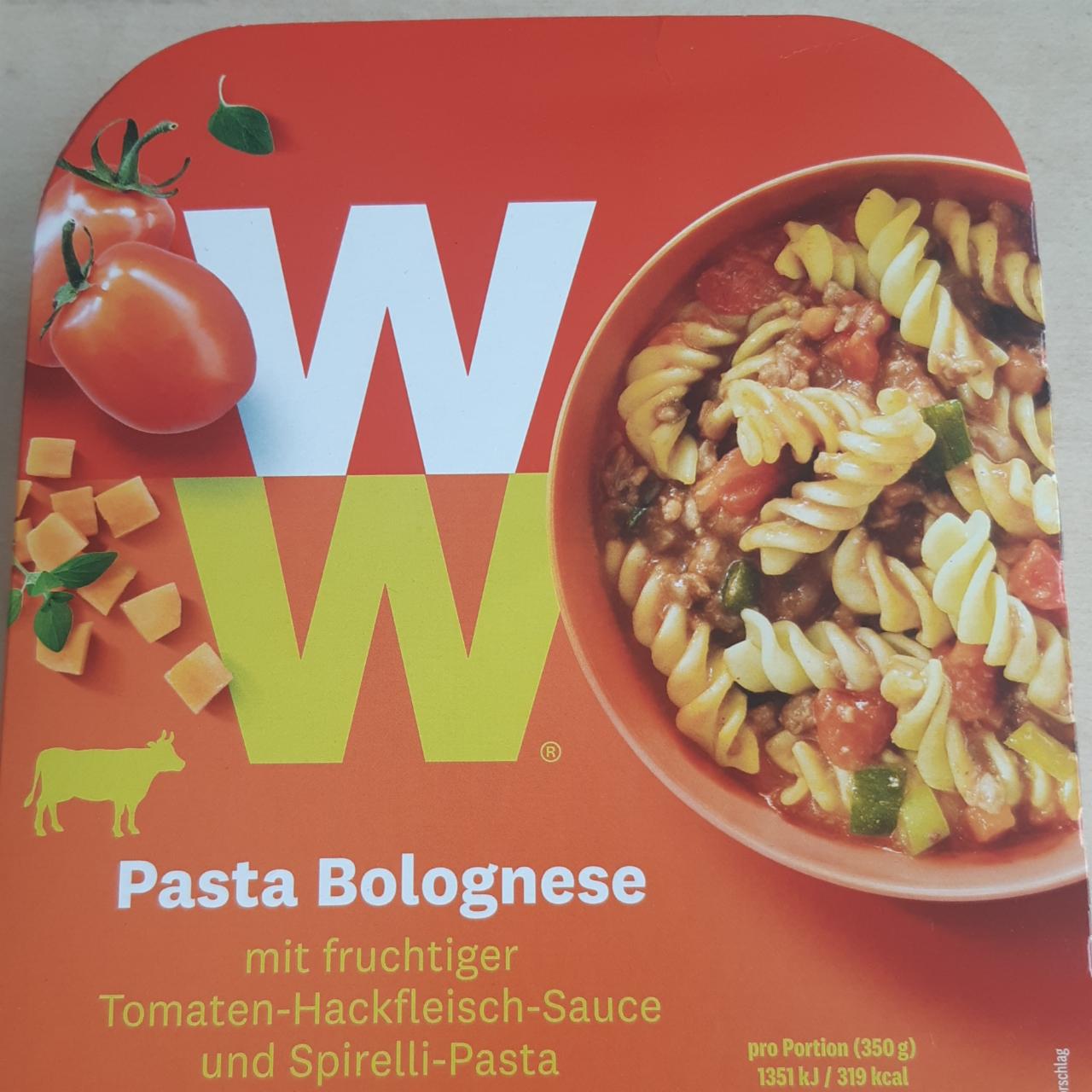 Fotografie - Pasta Bolognese mit fruchtiger Tomaten-Hackfleisch-Sauce und Spirelli-Pasta WW