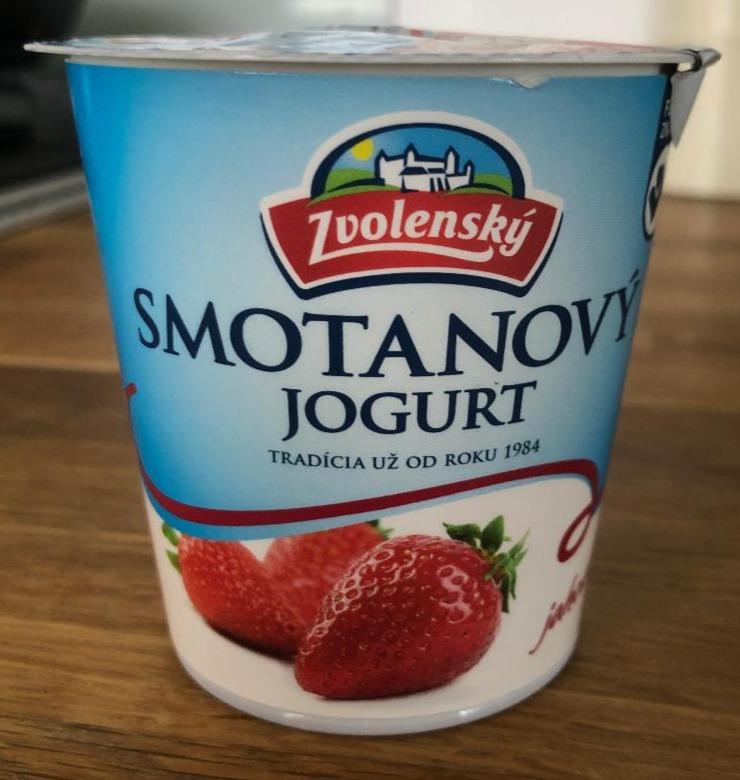Fotografie - Zvolenský smetanový jogurt jahodový