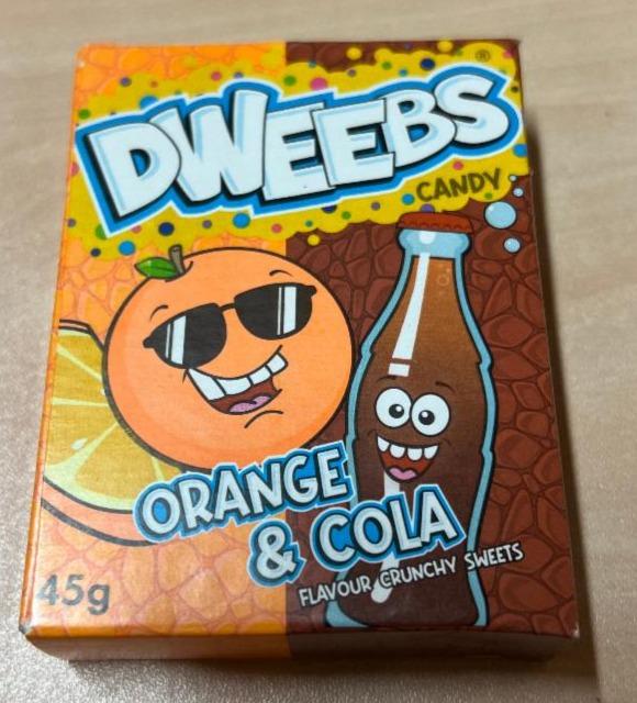 Fotografie - Orange & Cola flavour crunchy sweets Dweebs