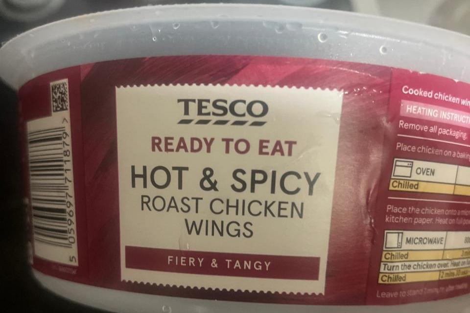 Fotografie - hot & spicy roast chicken wings Ready to eat Tesco