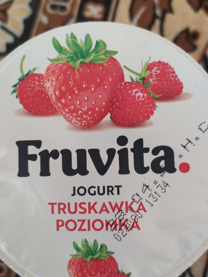 Fotografie - jogurt truskawka poziomka Fruvita