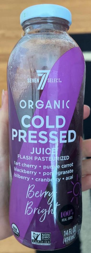 Fotografie - Organic Cold Pressed Juice Berry Bright Seven 7 Select