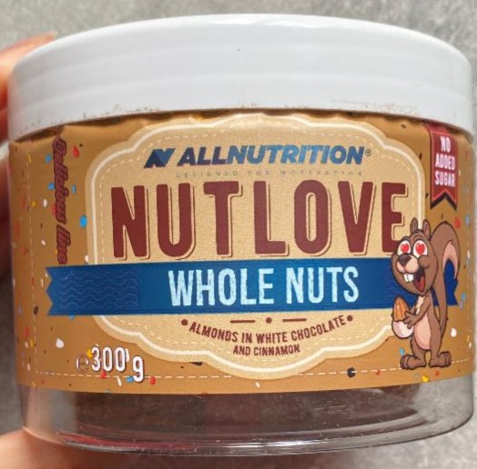 Fotografie - Nutlove Whole Nuts Almonds in White Chocolate and Cinnamon Allnutrition