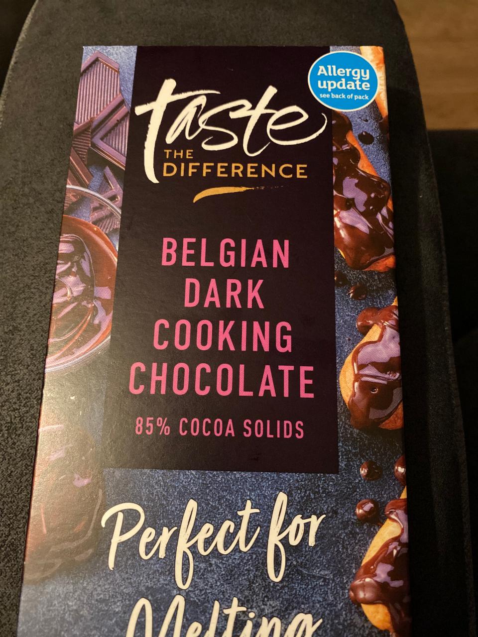 Fotografie - Belgian dark cooking chocolate 85% cocoa Taste the Difference