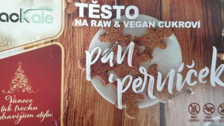 Fotografie - Pan Perníček těsto na RAW a vegan cukroví Black Kale
