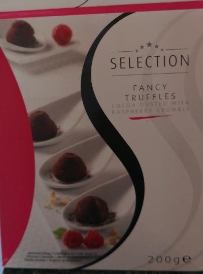 Fotografie - Fancy Truffles cocoa dusted with raspberry crumble Selection