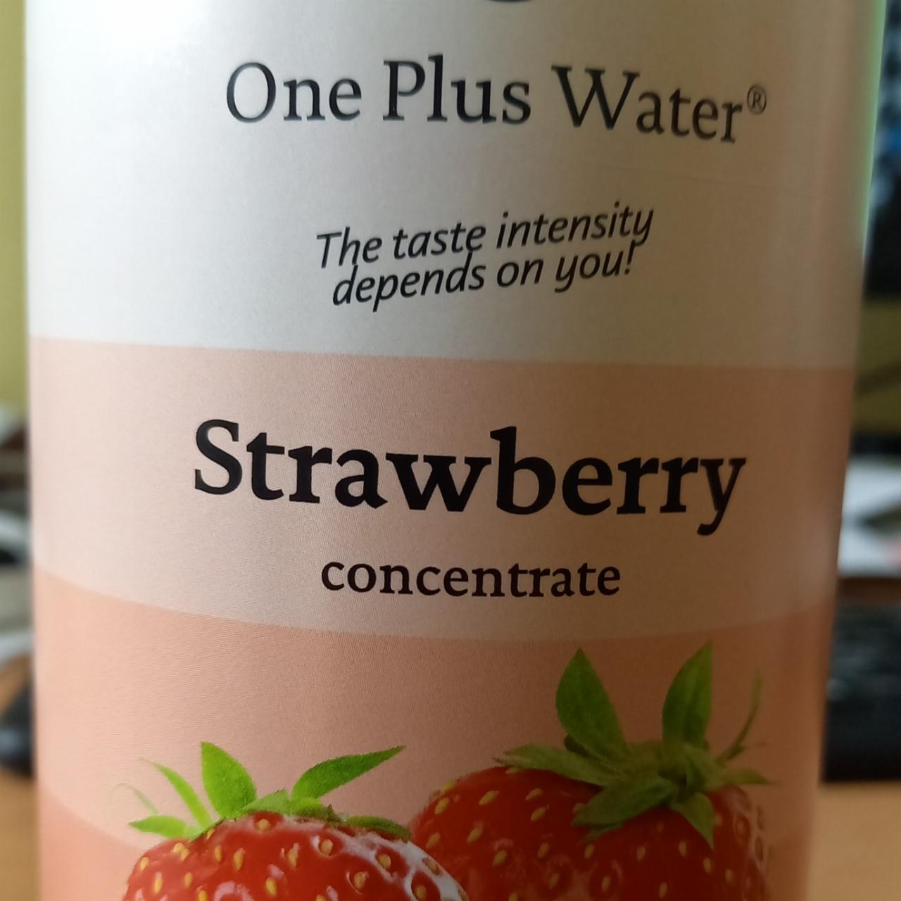 Fotografie - Strawberry concentrate One Plus Water