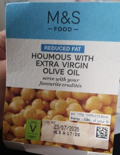 Fotografie - Houmous with Extra Virgin Olive Oil reduced fat Marks & Spencer