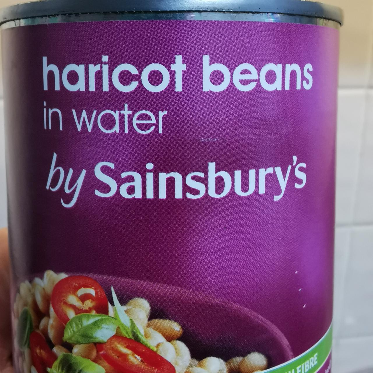 Fotografie - Haricot beans in water by Sainsbury's