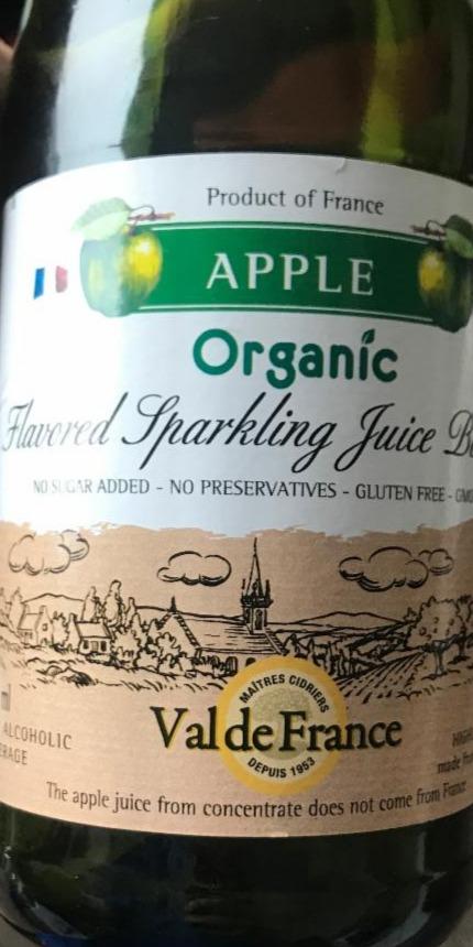 Fotografie - Apple organic flavored sparkling juice brverage