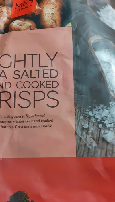 Fotografie - Hand cooked lightly sea salted crisps Marks&Spencer
