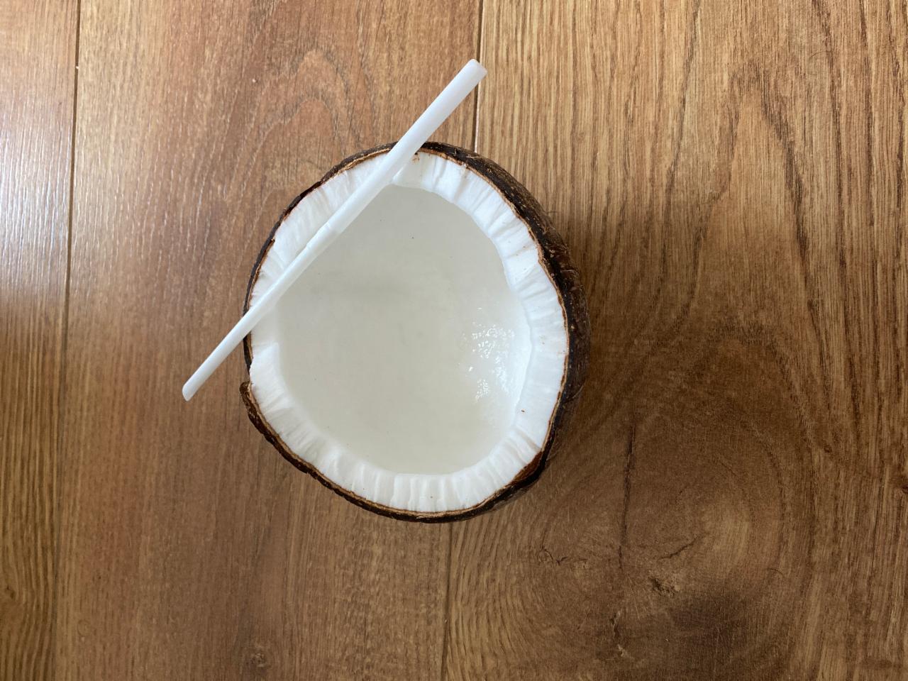 Fotografie - kokos čerstvý, Drink&Eat