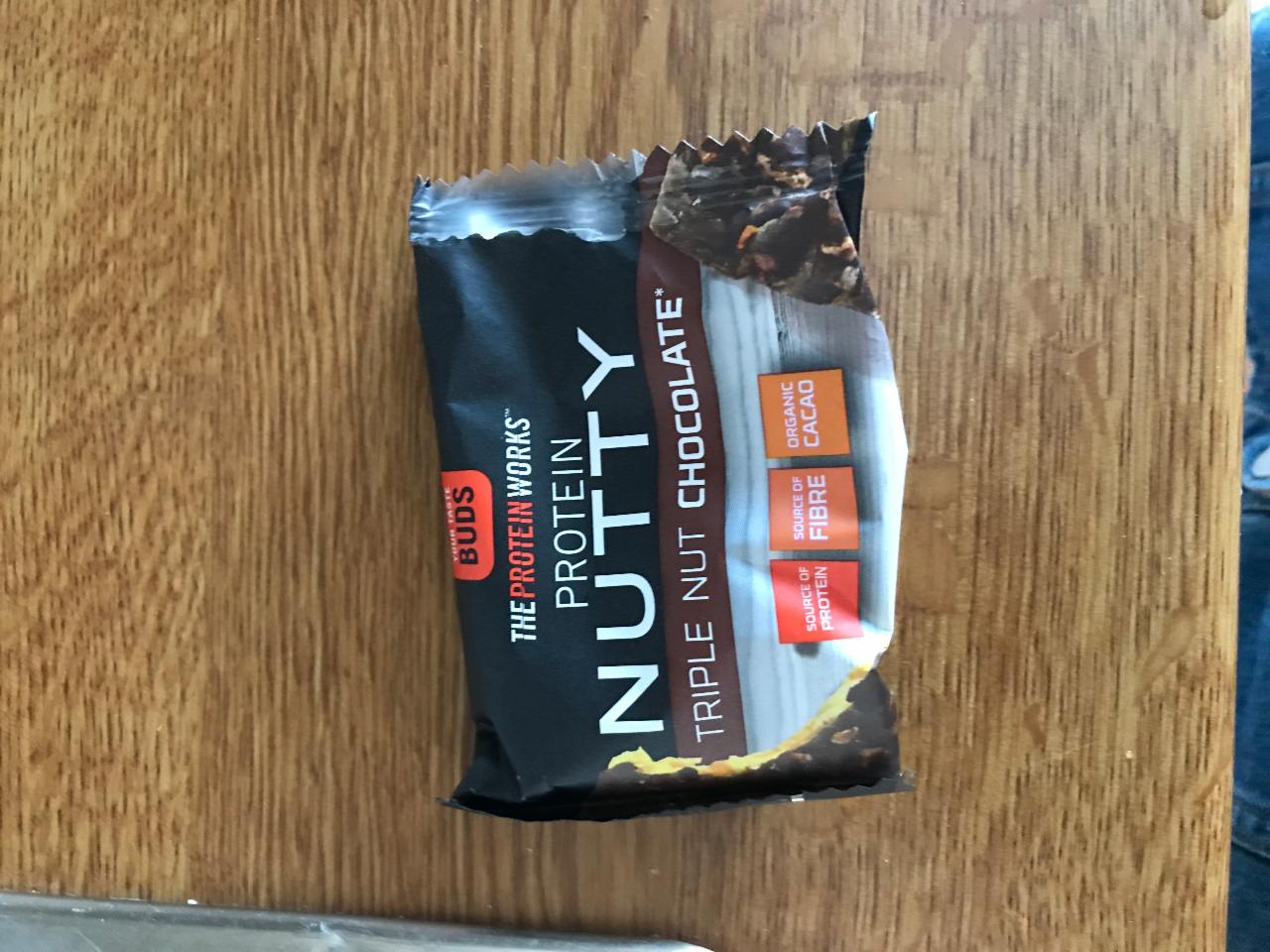 Fotografie - Nutty triple nut chocolate