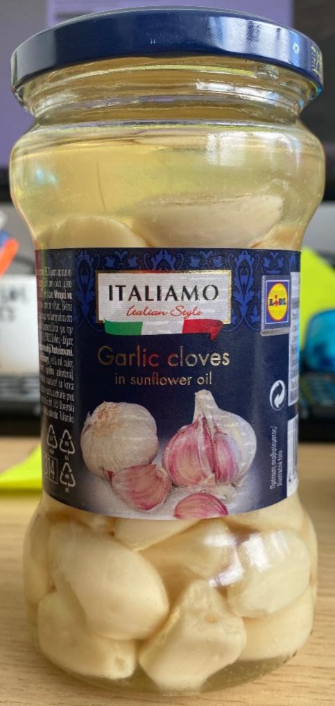 Fotografie - Garlic cloves in sunflower oil Italiamo
