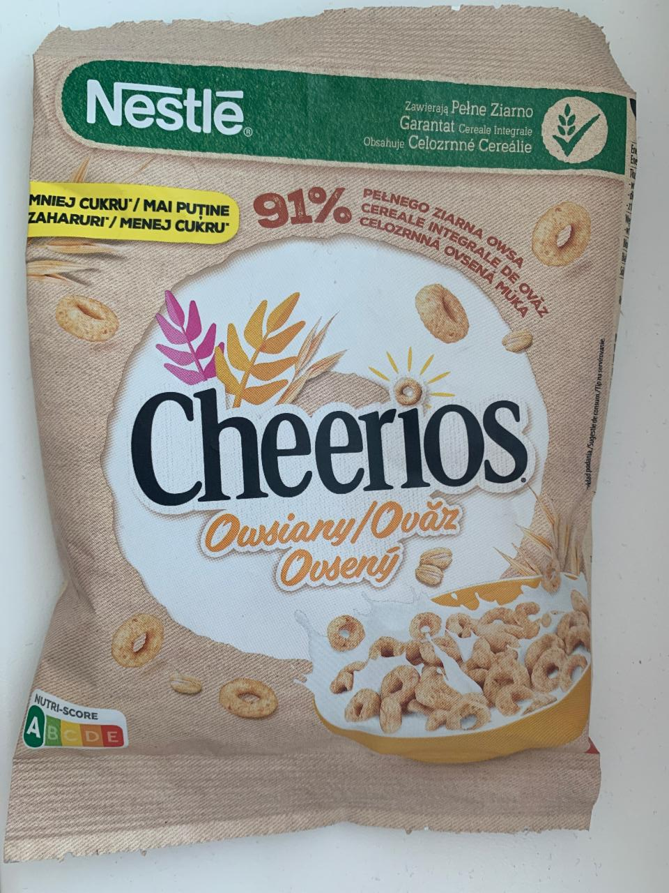 Fotografie - Cheerios oat 91% whole grain oats Nestlé
