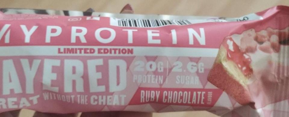Fotografie - Limited Edition Layered Bar Ruby chocolate Myprotein