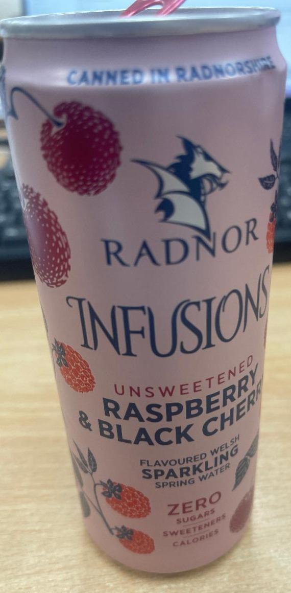 Fotografie - Infusions Unsweetened Raspberry & Black Cherry Flavoured Spring Water Radnor