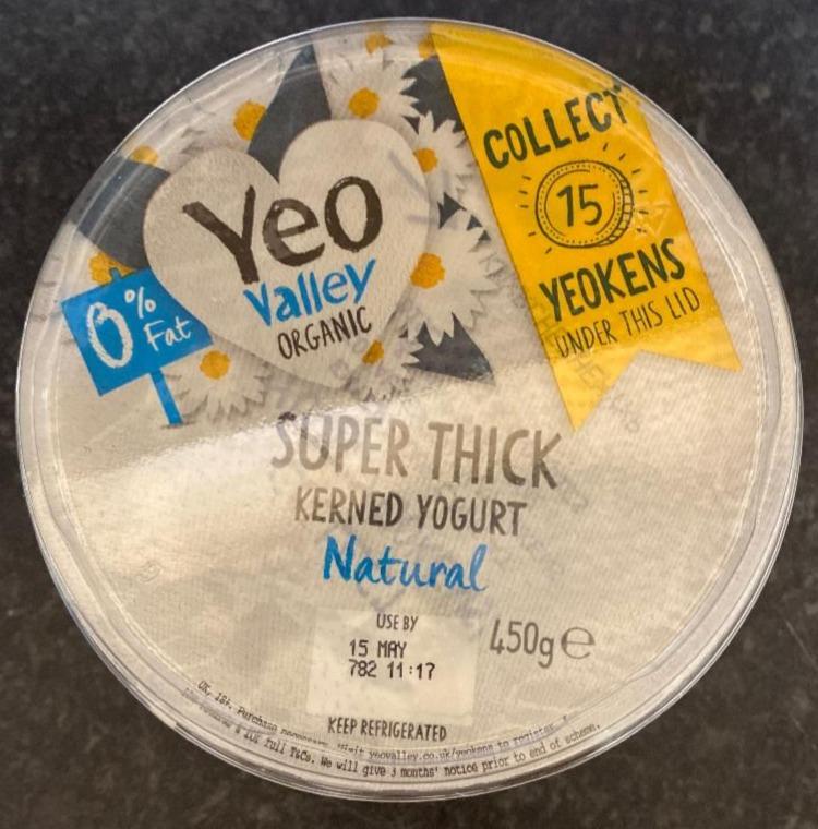 Fotografie - Organic Super Thick Natural Kerned Yogurt 0% fat Yeo Valley