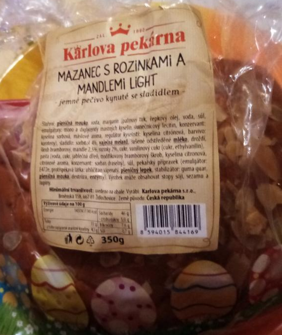 Fotografie - Mazanec s rozinkami a mandlemi light Karlova pekárna
