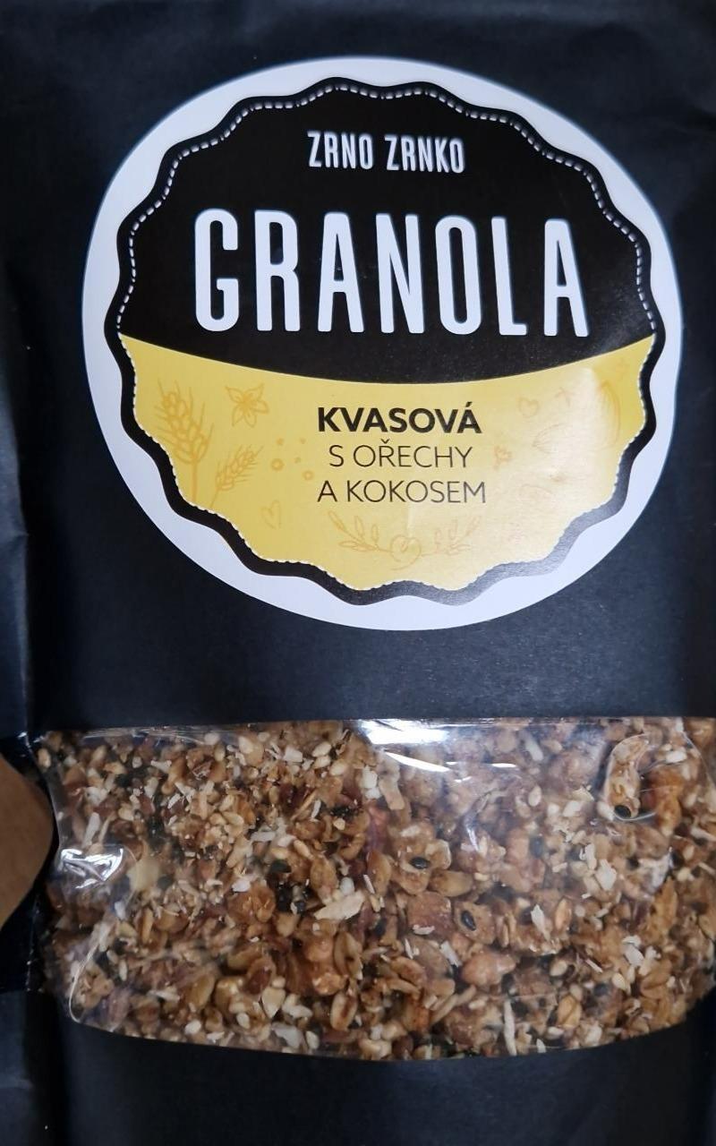 Fotografie - Granola kvasová s ořechy a kokosem Zrno Zrnko