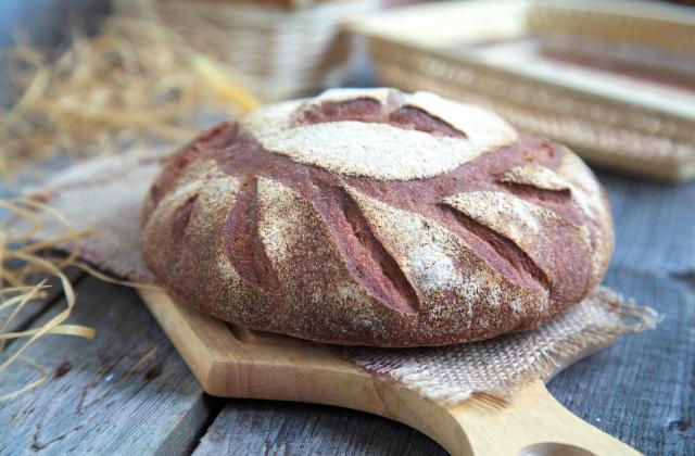 Fotografie - domácí kváskový žitný chléb