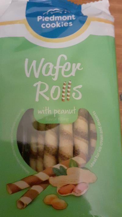 Fotografie - Wafer Rolls with peanut flavor Piedmont Cookies