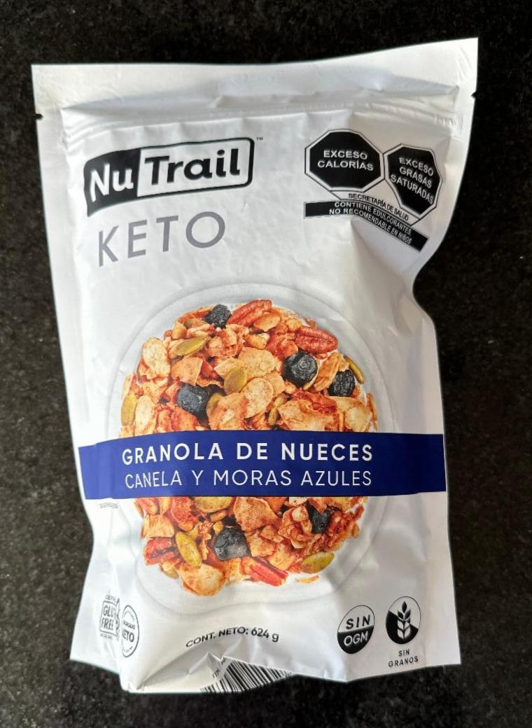 Fotografie - Keto granola de nueces NuTrail