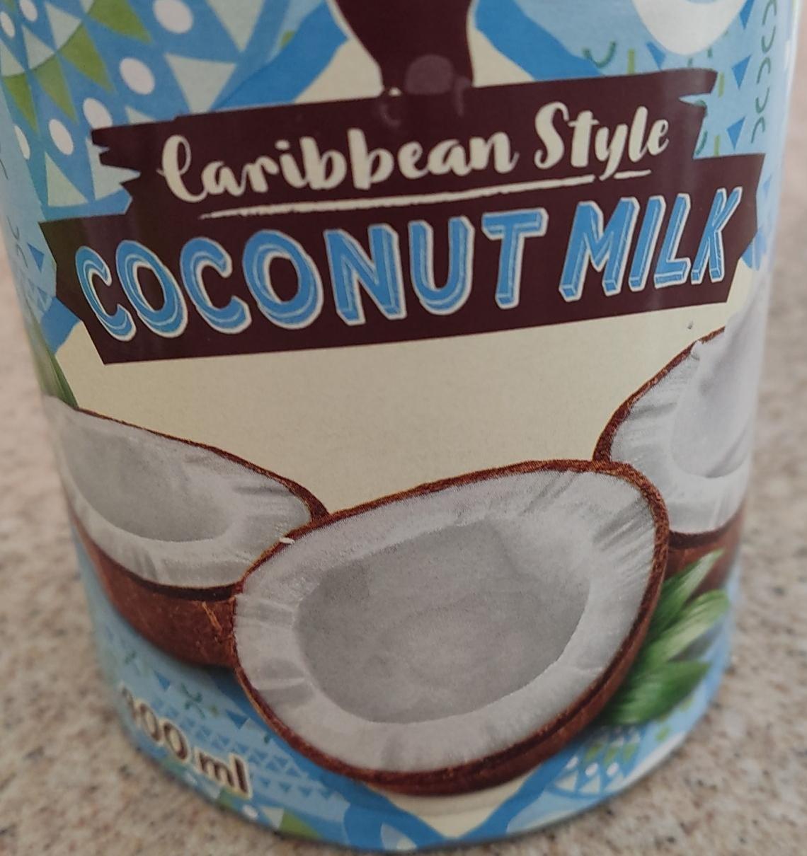 Fotografie - Caribbean style Coconut milk