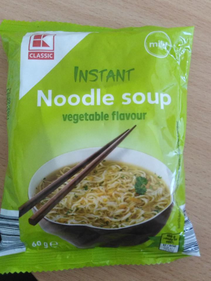 Fotografie - instant Noodle soup vegetable flavour