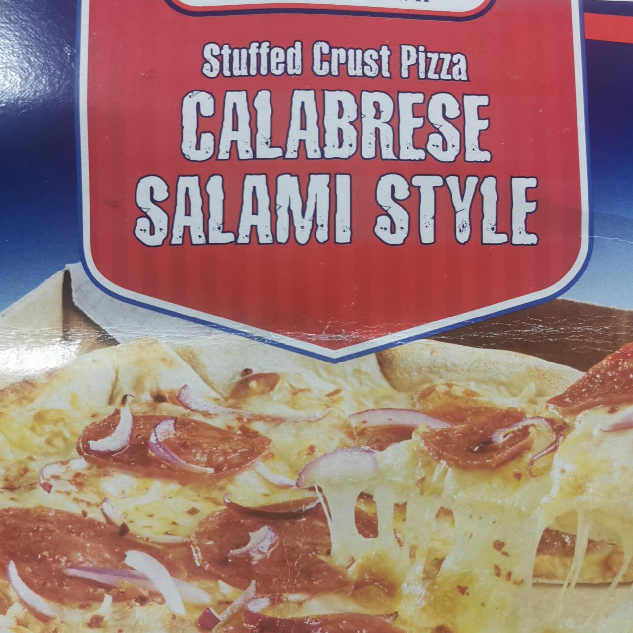 Fotografie - Calabrese salami style Stuffed Crust Pizza McEnnedy American Way