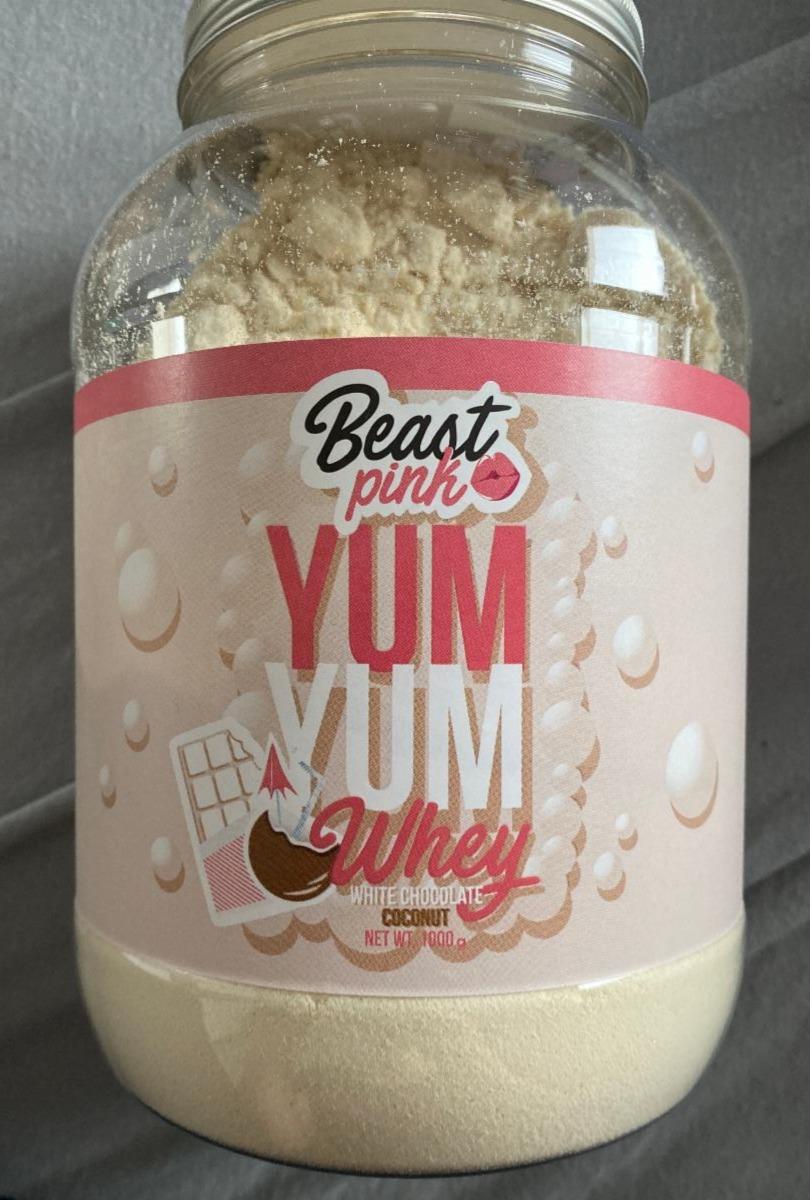 Fotografie - Beast pink YumYum whey white chocolate coconut GymBeam