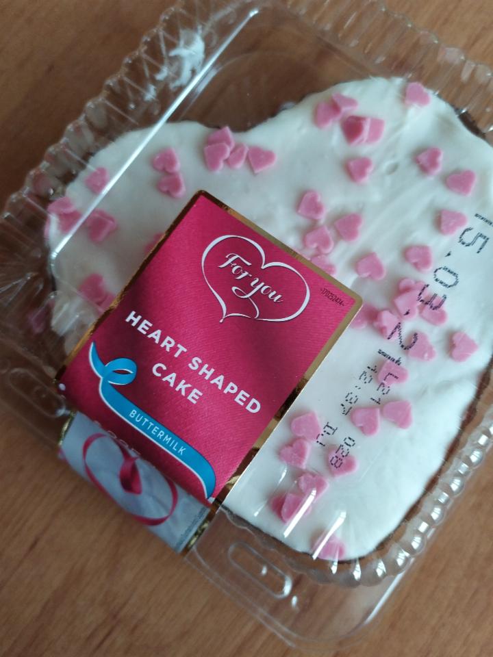 Fotografie - Heart shaped cake Buttermilk