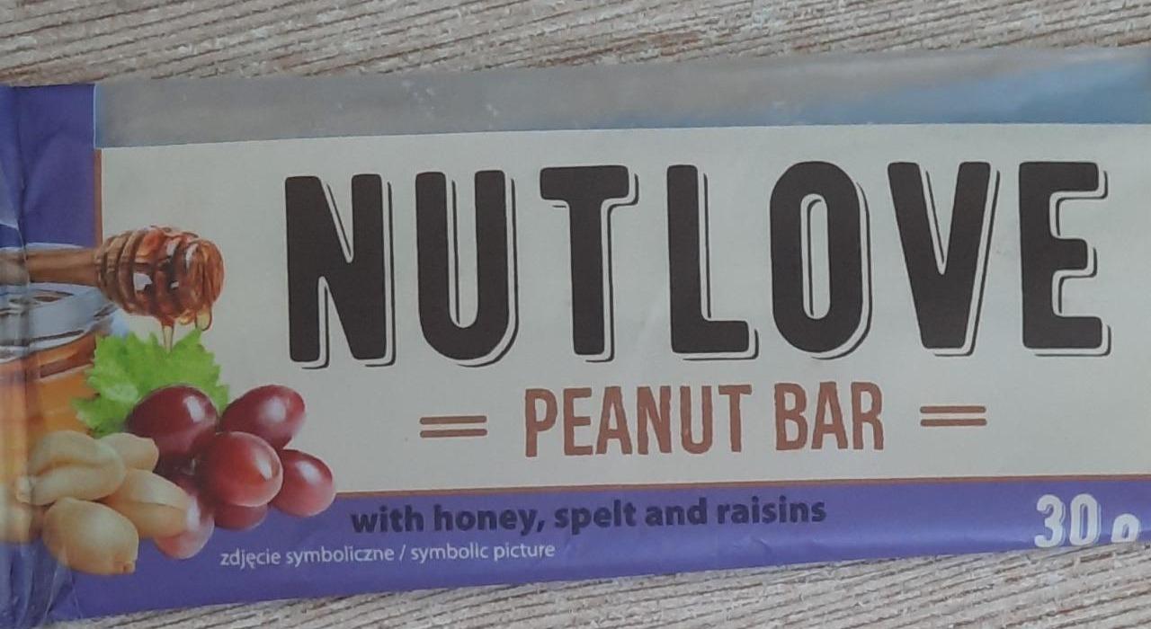 Fotografie - Peanut bar with honey, spelt and raisins NUTLOVE