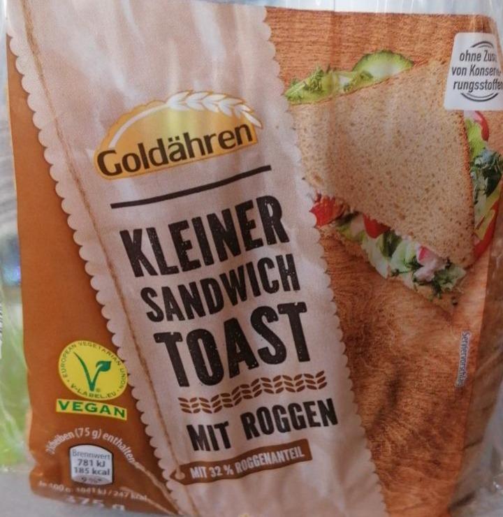Fotografie - Golddahren sandwitch toast mit roggen