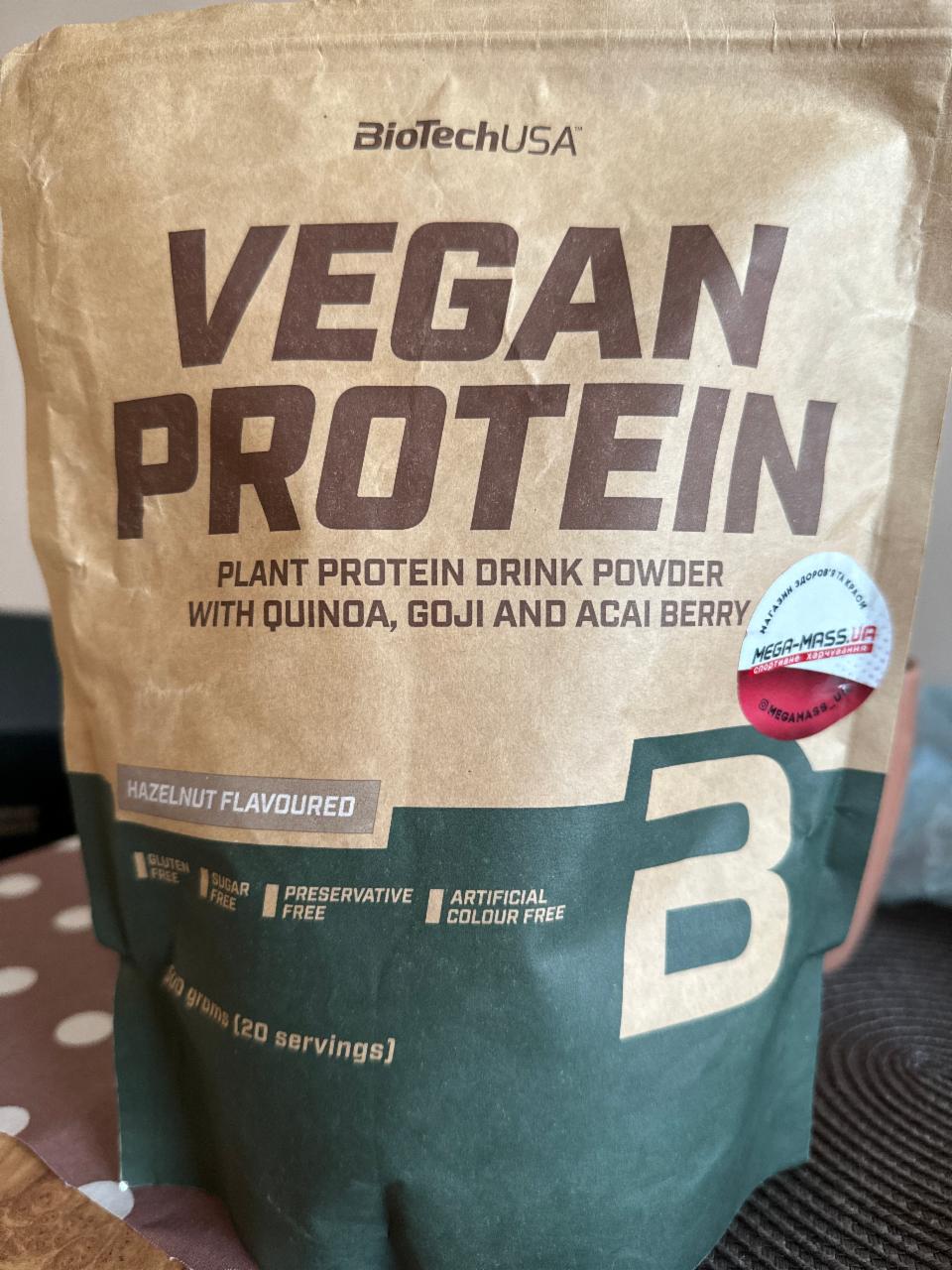 Fotografie - Vegan Protein Hazelnut flavoured BioTechUSA