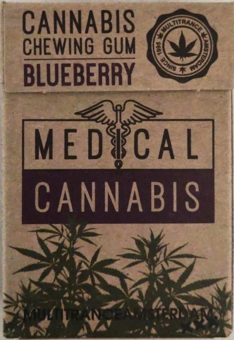 Fotografie - Medical cannabis chewing gum blueberry